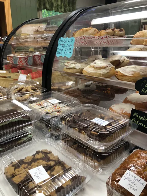 Buttons Bakery And Boutique