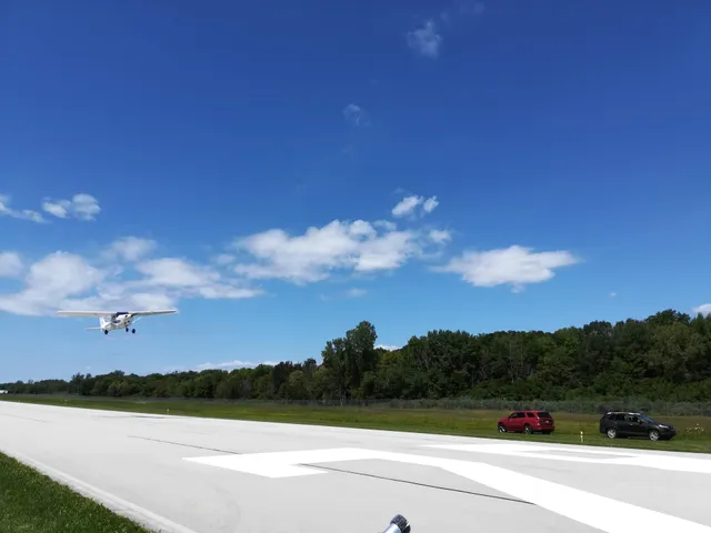 Plymouth Municipal Airport