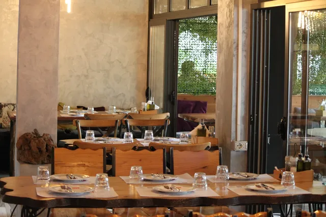 Gjakova restaurant (Steakhouse and traditional food)