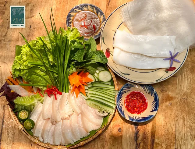 Lam An (Mì Quảng, Cơm Gà & Món Cuốn) - Vietnamese restaurant