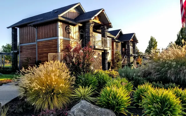 Resort at Eagle Point Golf Club Lodging