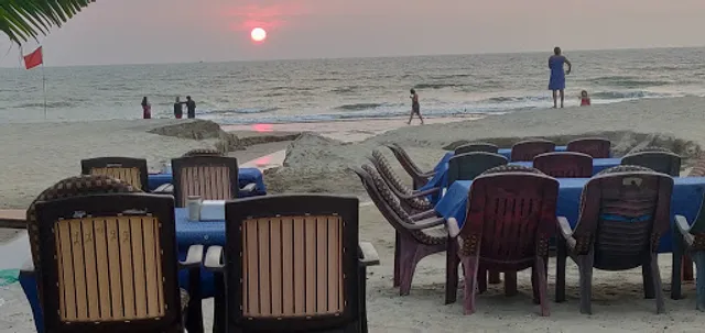 Deshu's Little Italy Cafe