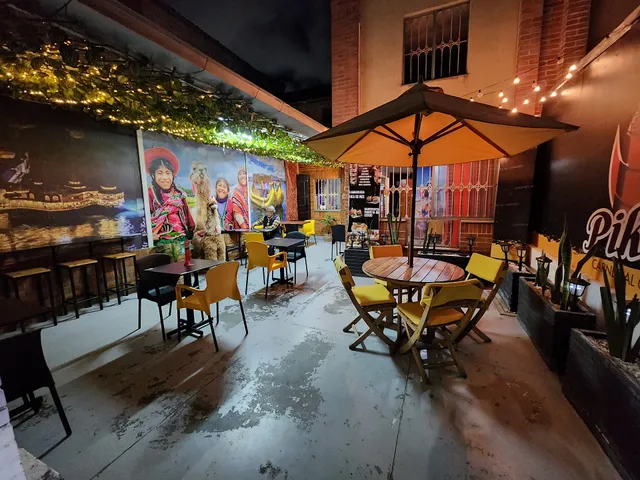 Pikeos Restaurante Colombo Peruano