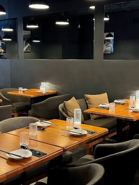 Eight. Restaurant & Bar