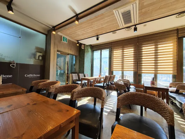 까페베네여수나르샤호텔점