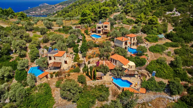 Alonnisos Poikilma Villas