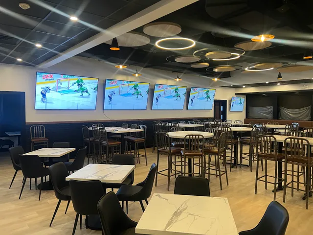 Sideline Social Craft Kitchen & Bar