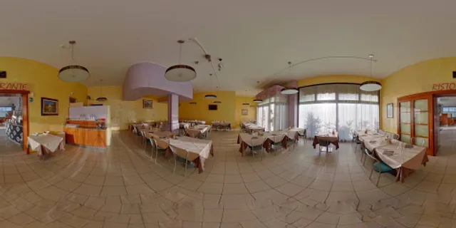 Restaurant romanesc NORD EST