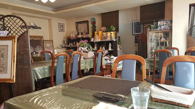 サンライズホテル内 レストラン 秋桜