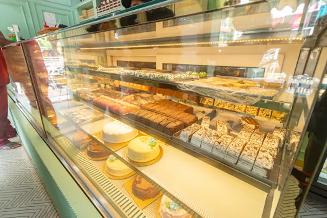 CAKE CAFE GANDHINAGARA