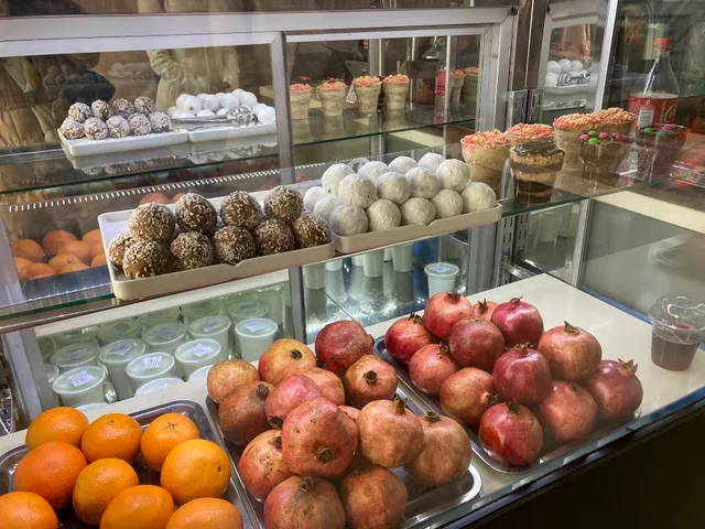 ONE Lari | Pancakes | Coffee | Ice cream | Coffee Batumi | Breakfast in Batumi |