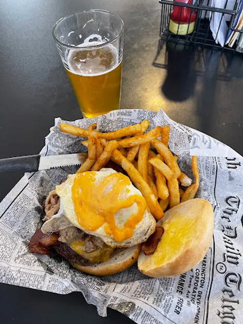 Neighbors Grub and Pub