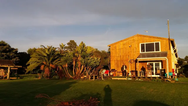 Tairua BeachHouse Backpackers
