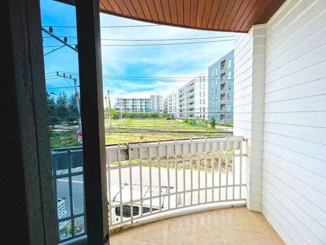 Kanda Boat Lodge เขาตะเกียบ