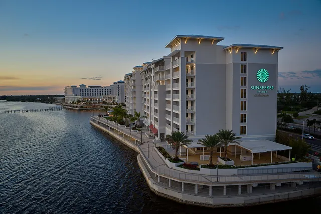 Sunseeker Resort Florida Gulf Coast, Curio Collection by Hilton