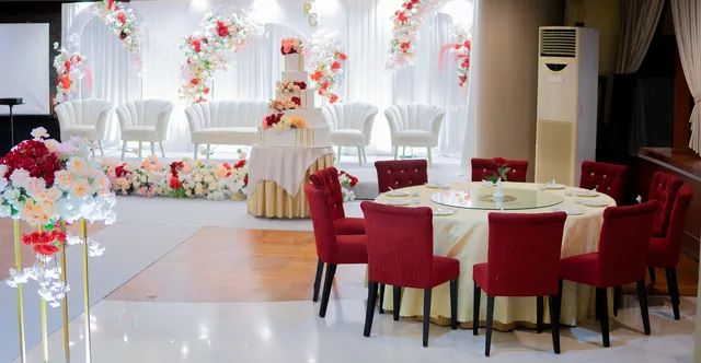 Rose Garden International Restaurant