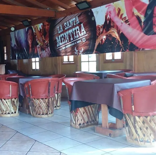 La Santa Mentira Bar Botanero