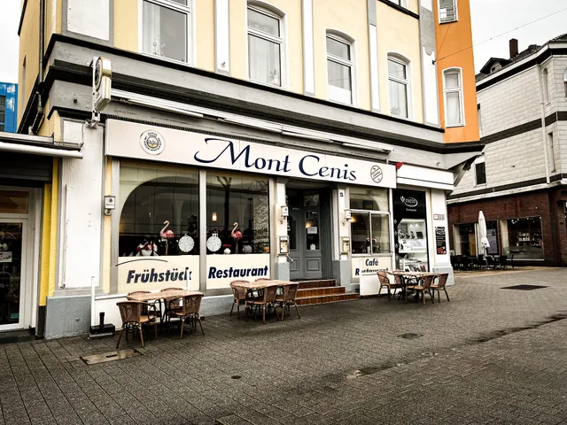 Cafe Mont Cenis / Herne