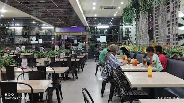 Solaria - Green Terrace TMII