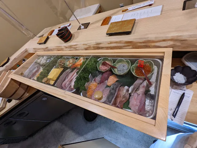 鮨きのすけ(Sushi Kinosuke)