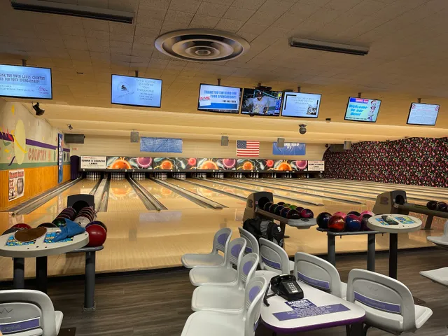 Towne & Country Lanes Inc