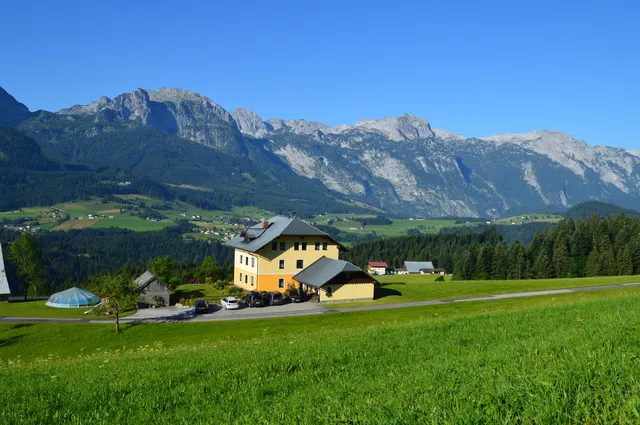 Landhaus Oberlehen - apartments in Abtenau