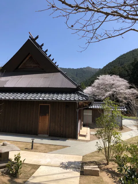 里山ホテルかねのね丹波