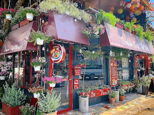 Bonjour Cafe the Art