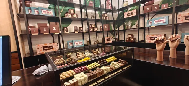 Brussels Heart of Chocolate Plaza Vespucio