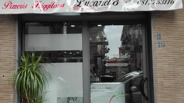 Lucariello Pizzeria Friggitoria