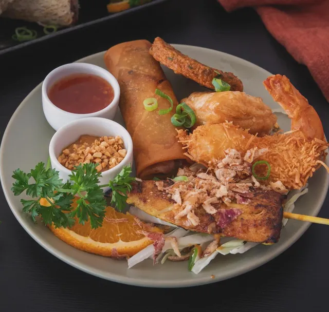 Roy The Authentic Thai