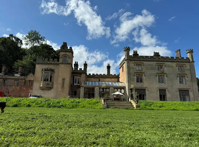 Llanerchydol Hall, Accommodation and Gardens