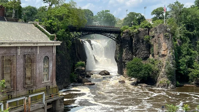 Paterson Great Falls NHP Parking Lot