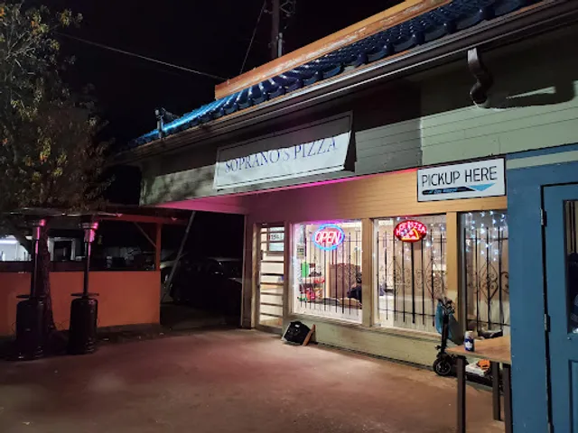 Soprano's Pizza - Lake City