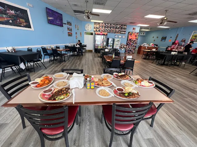 La Fe Restaurant and Pupuseria