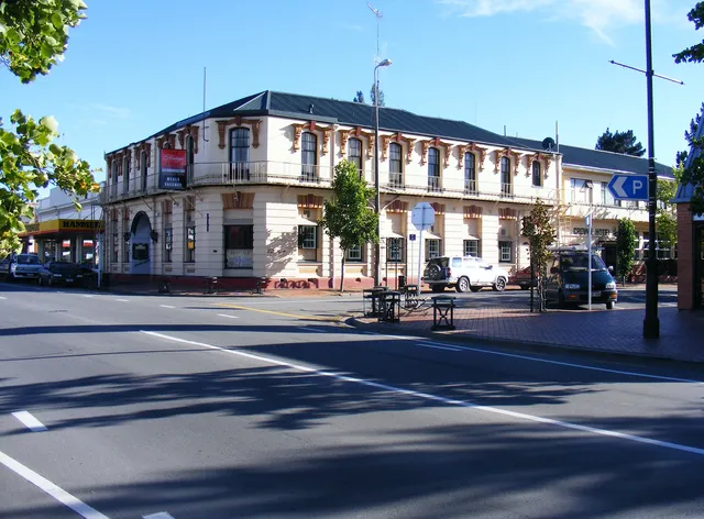 Crown Heritage Hotel
