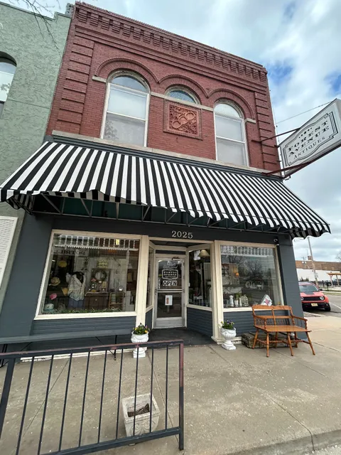 Forest Avenue Antiques