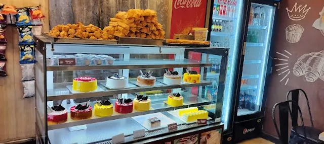 7 layers bakery and snacks