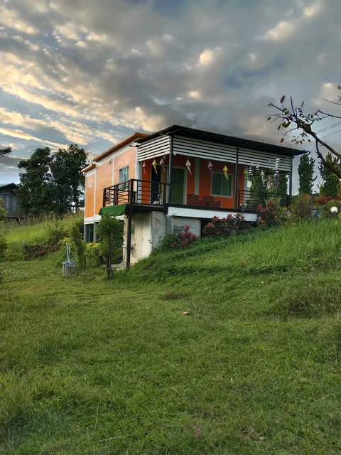 ภูร่องลม ฟาร์ม