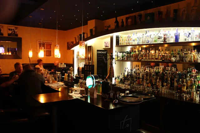 Kleinschmidt Bar and Cafe