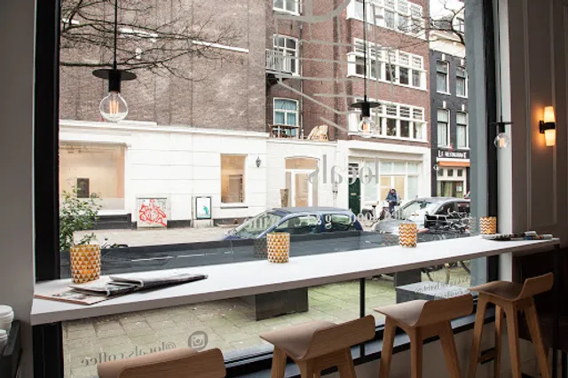 Locals Coffee & Brunch