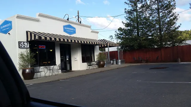 Summer's Market & Deli