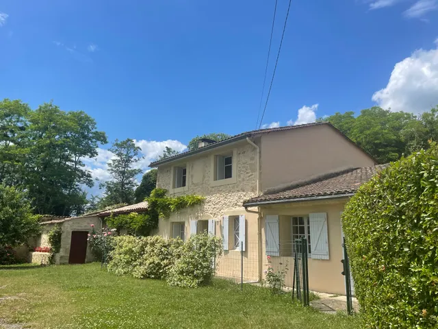 Gite de la Peloue Barsac Sauternes - Location de vacance avec piscine, proche Bordeaux et vignobles - 4 étoiles