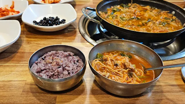 와촌식당두산점