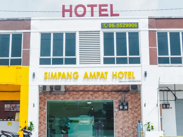 Simpang Ampat Hotel