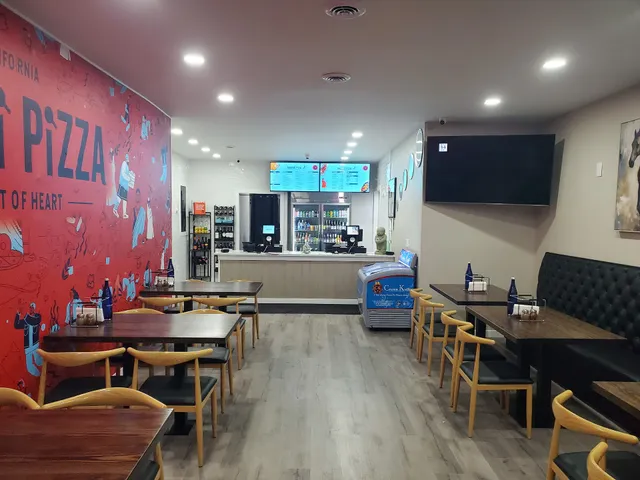 Tandoori Pizza - Richmond Hill