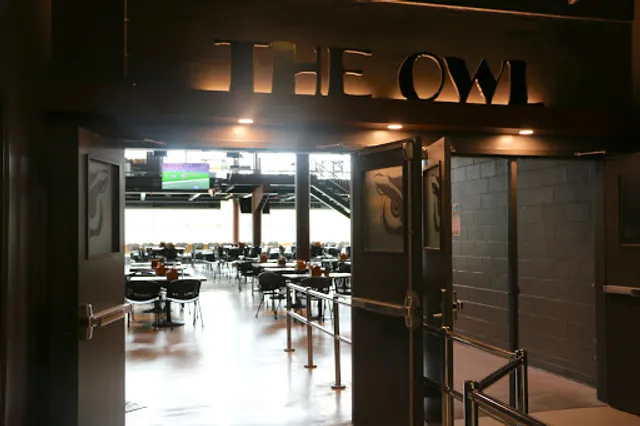 Lazy Owl - Restaurant and Pub