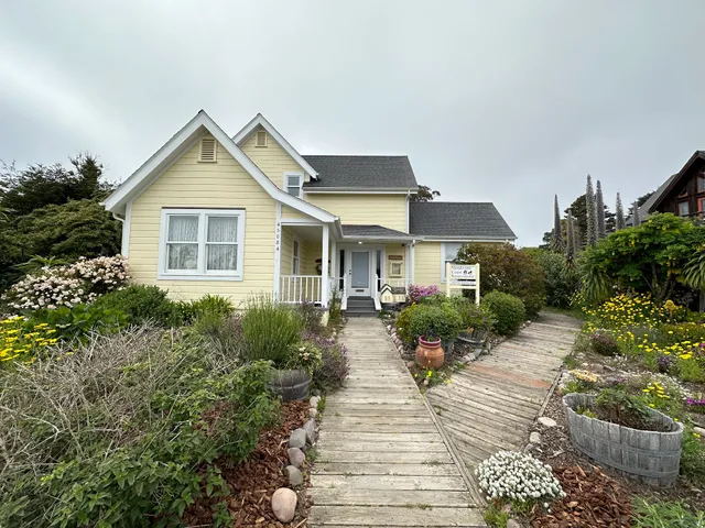 Mendocino Coast Reservations