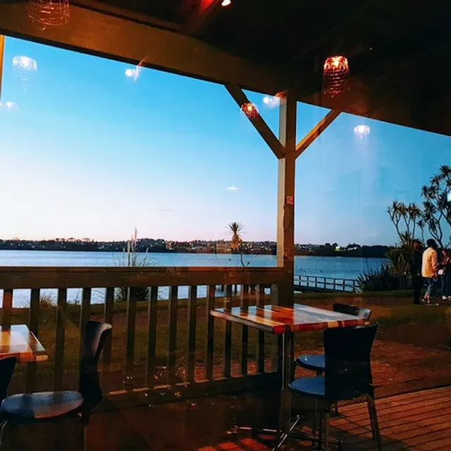 French Rendez-vous Restaurant