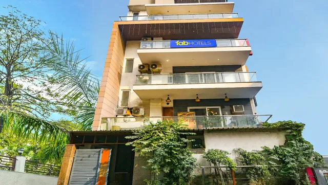 FabHotel Silver Oak BnB